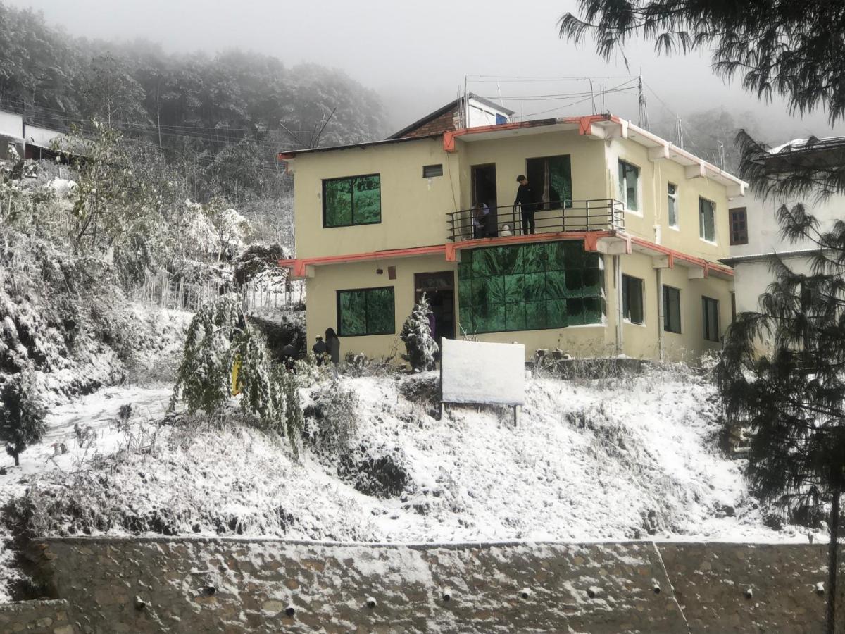 Nayagaun Village Resort Нагаркот Экстерьер фото