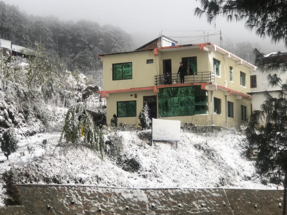 Nayagaun Village Resort Нагаркот Экстерьер фото