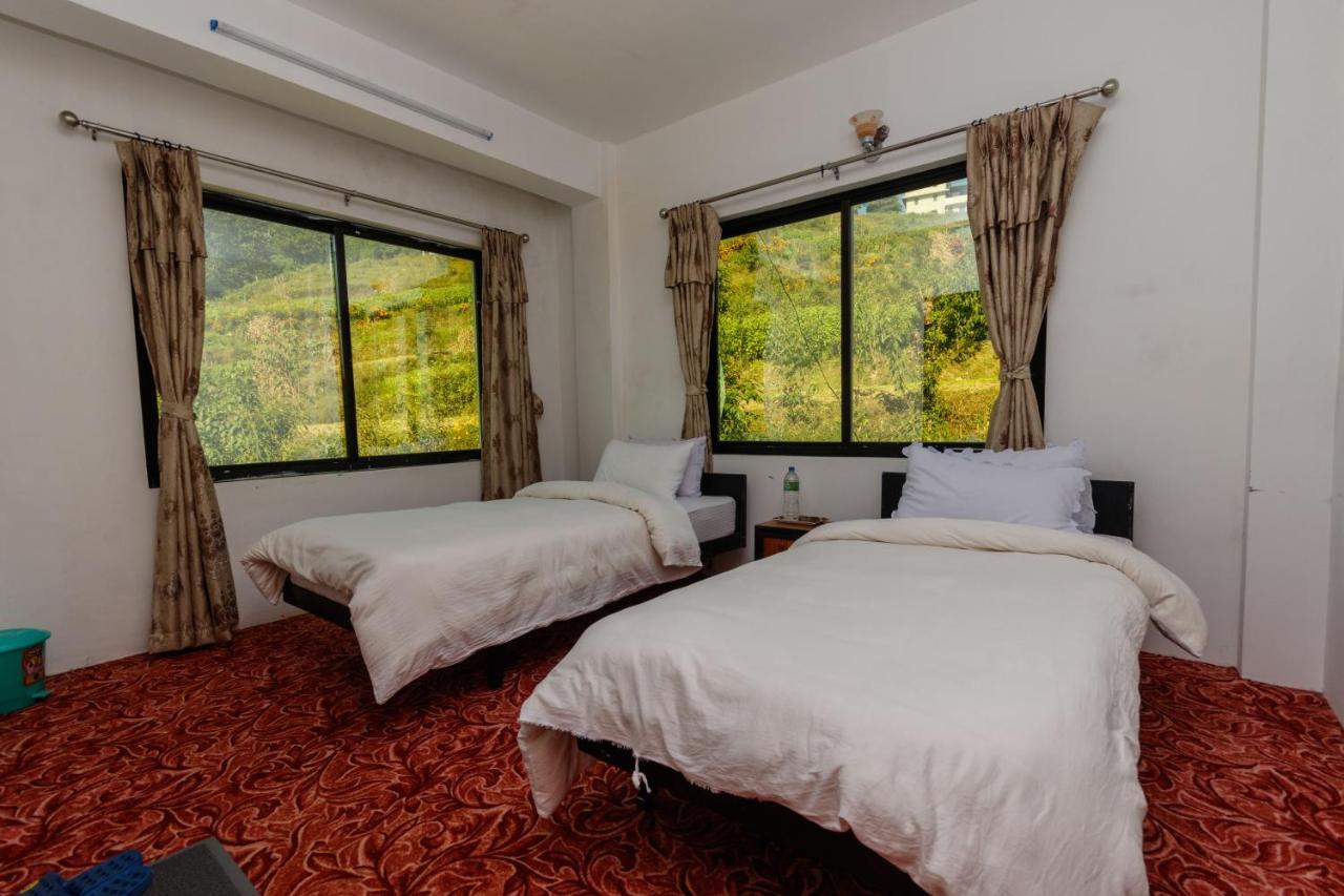 Nayagaun Village Resort Нагаркот Экстерьер фото