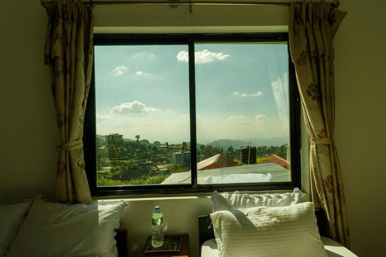 Nayagaun Village Resort Нагаркот Экстерьер фото